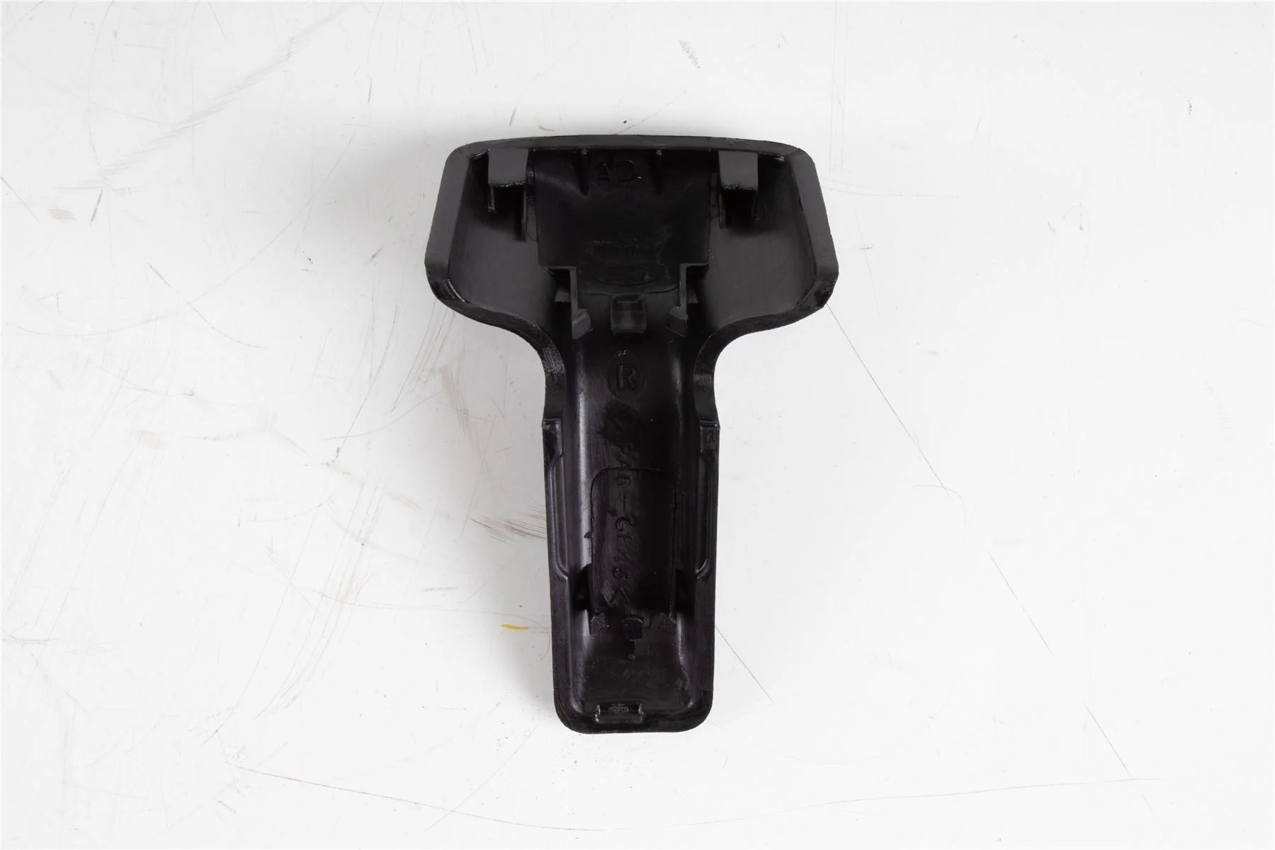 B-MAX O/S REAR DOOR GLASS MOULDING CLIP 08/2012 - Image 7