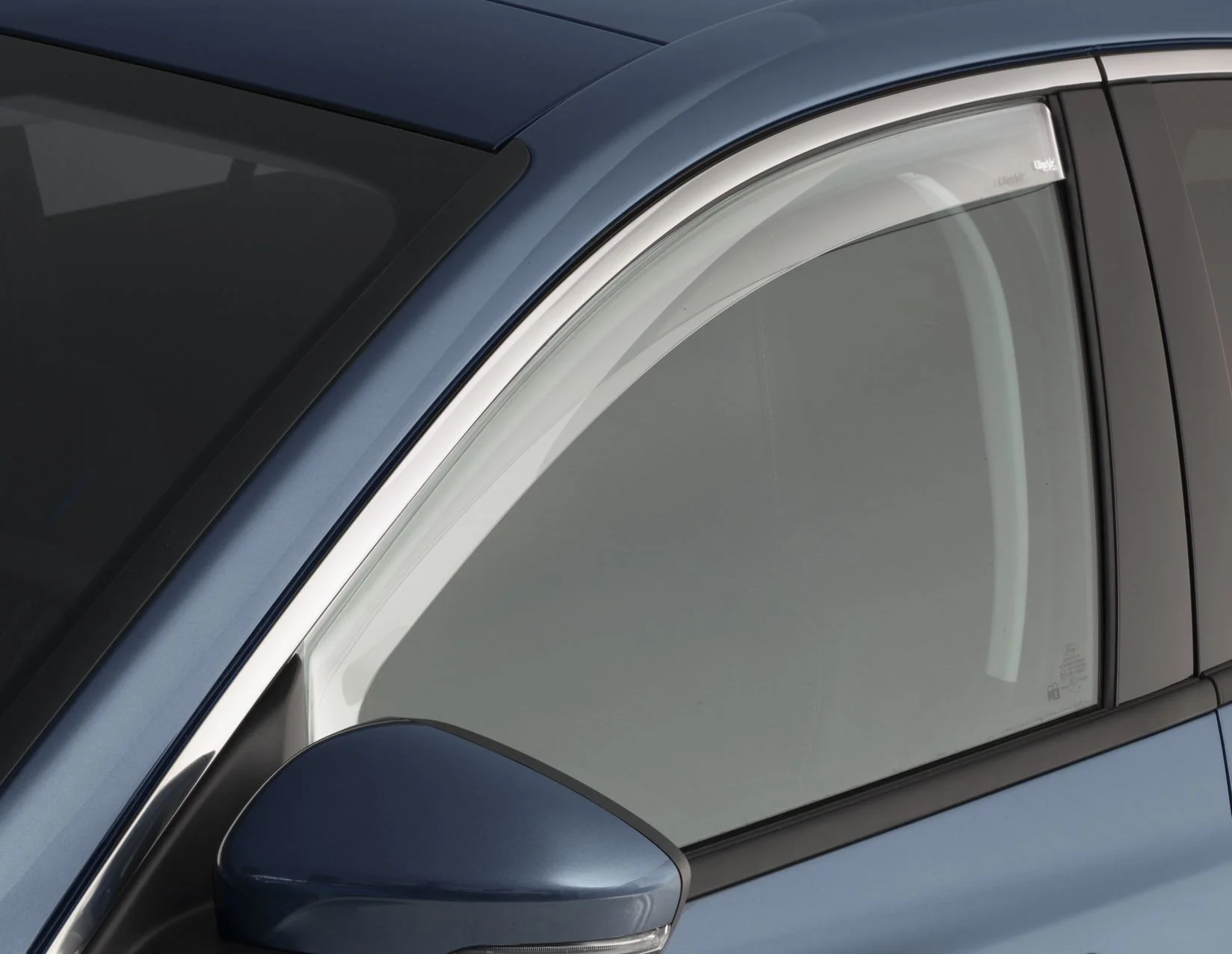 CLIMAIR®* WIND DEFLECTORS 05/2018 - Image 2