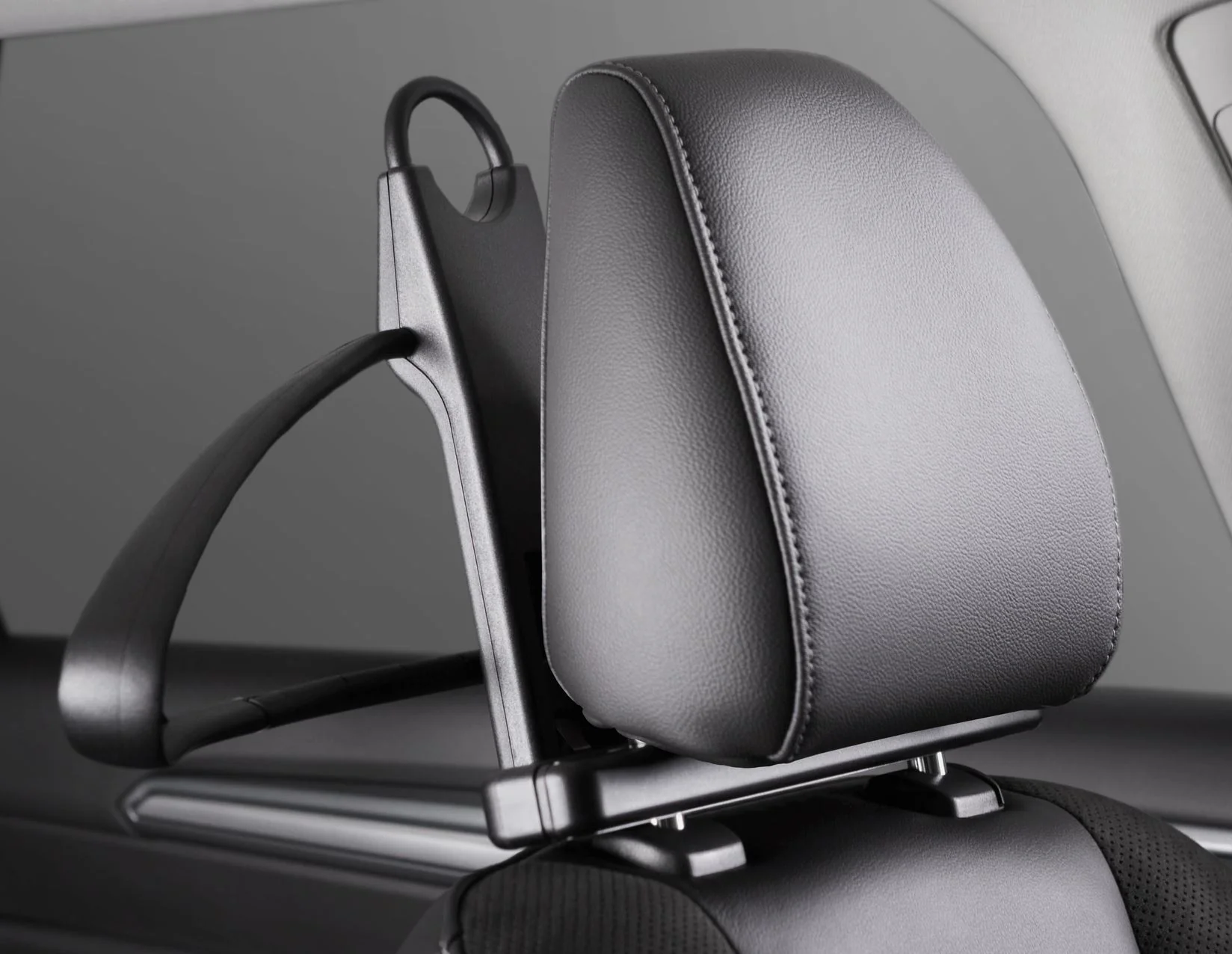 COAT HANGER WITH DOCKING UNIT,MATT BLACK - Image 3