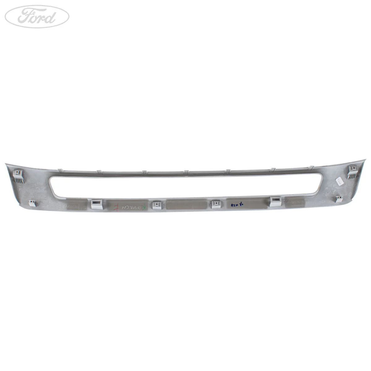 EVEREST LOWER RADIATOR GRILLE COOL WHITE 01/2012- - Image 3