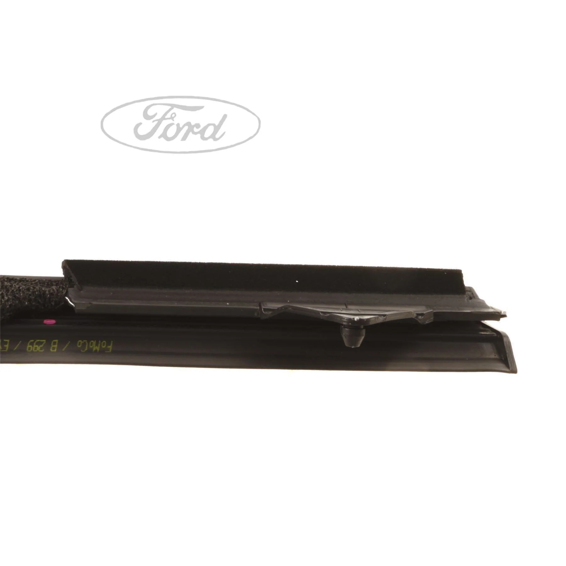 FIESTA FRONT DOOR BELT OUTER WEATHERSTRIP - Image 3