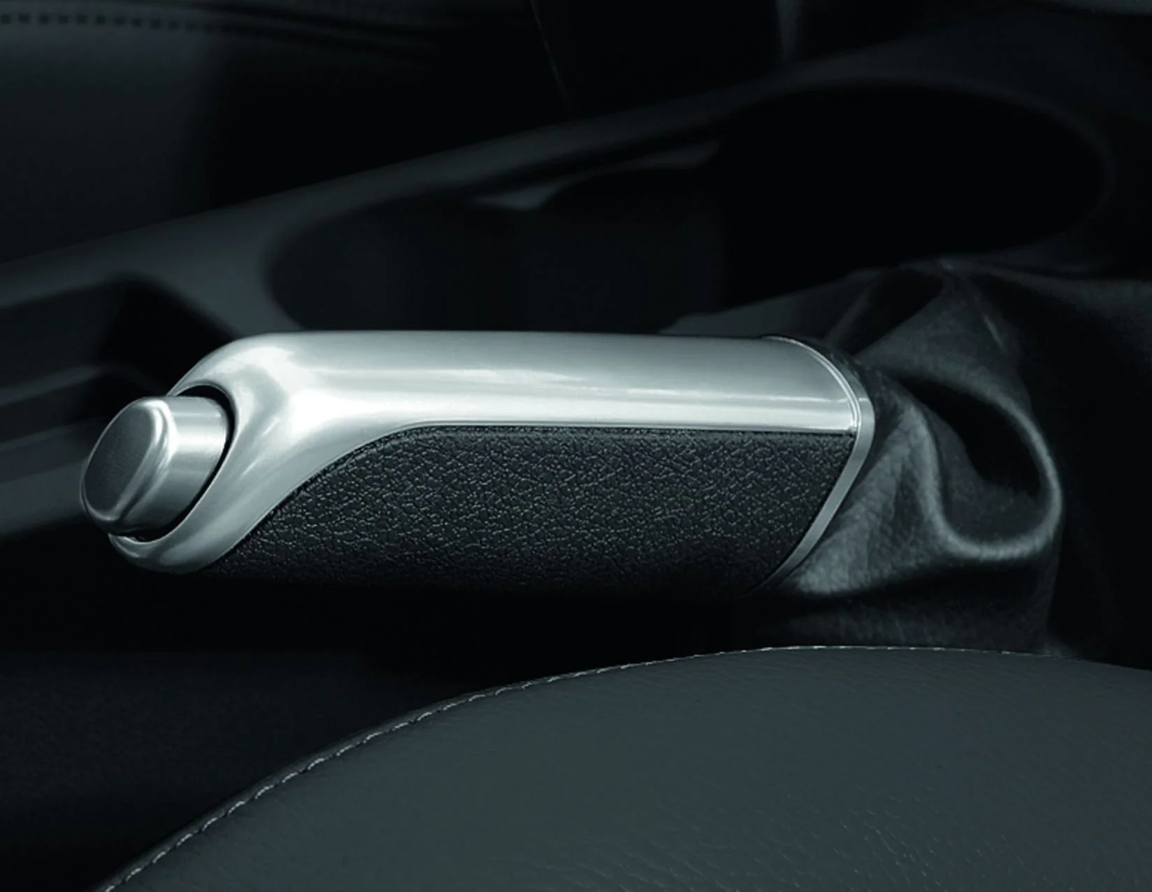 FOCUS HAND-BRAKE COVER 12/2007 07/2011