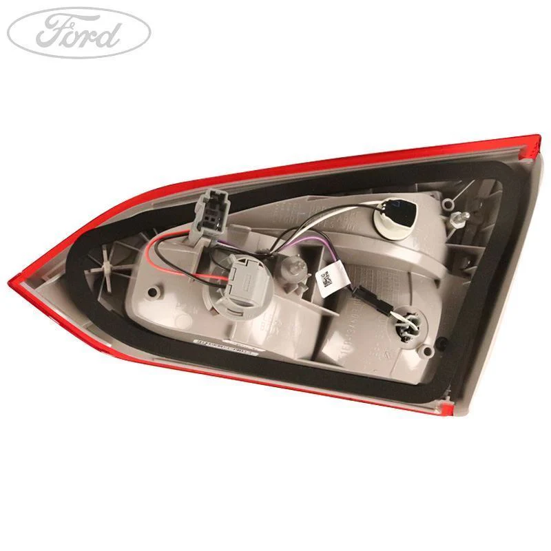 FOCUS MK3 REAR PASSENGER SIDE TAIL INNER LIGHT LAMP LED ESTATE 14-19 - Image 4
