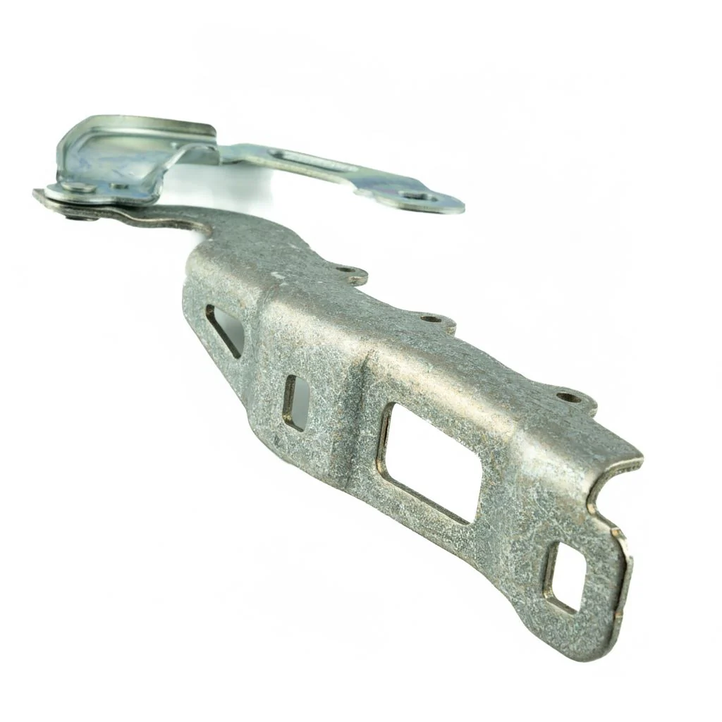 Focus N/S Passenger Side Bonnet Hinge 2018-2025 - Image 3