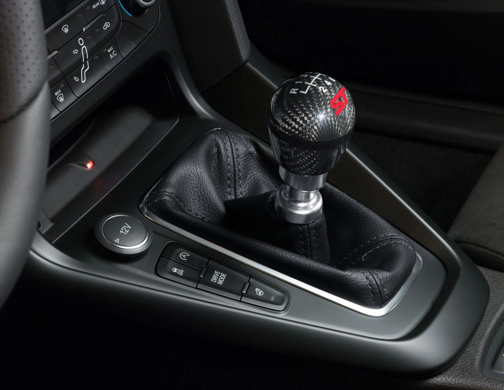 FOCUS PERFORMANCE SHIFT KNOB 10/2014