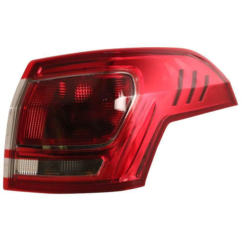 B MAX REAR O/S OUTER TAILLIGHT LAMP UNIT INC. BULB HOLDER - Image 4
