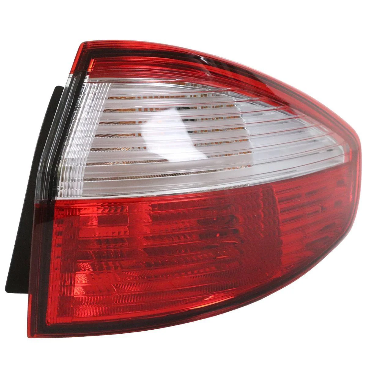 FIESTA REAR O/S OUTER LIGHT LAMP UNIT 4 DOOR SALOON 15- - Image 2