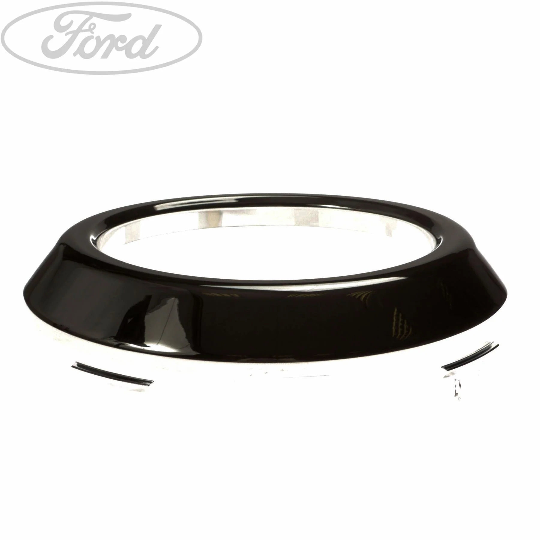 KUGA FRONT CHROME FOG LIGHT SURROUND BEZEL TRIM - Image 4
