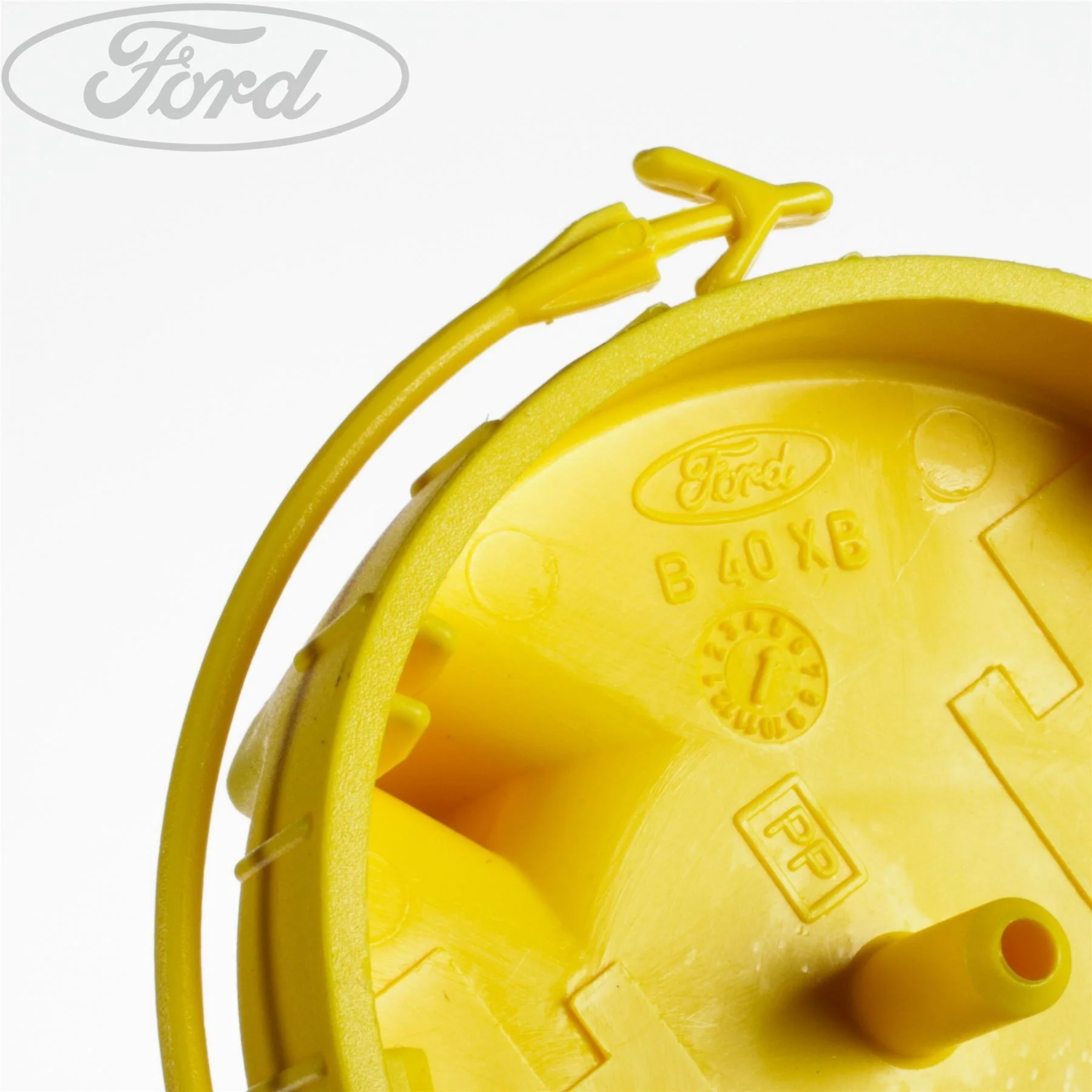 MONDEO FIESTA WINDSCREEN WASHER WATER RESERVOIR COVER - Image 3