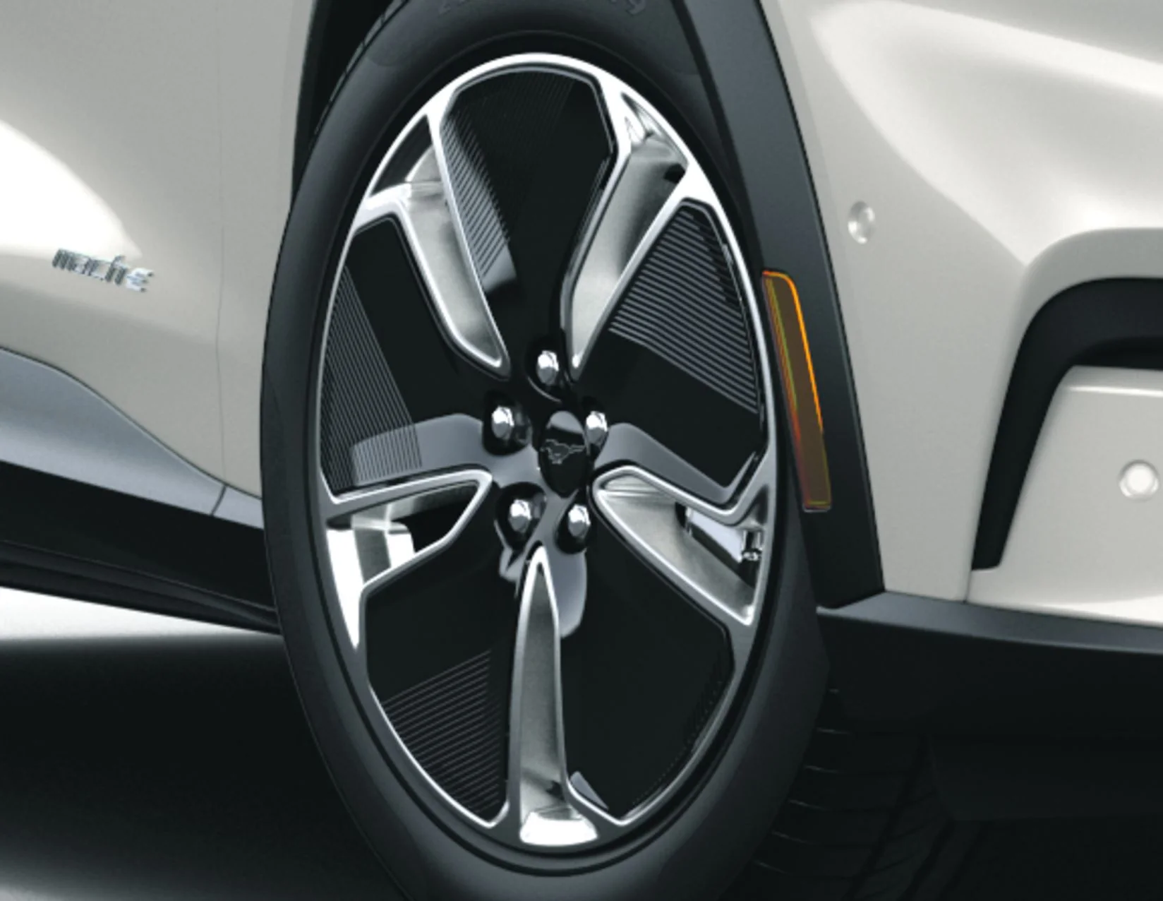 MUSTANG MACH-E FROM 07/2020 AERO WHEEL COVER 19"