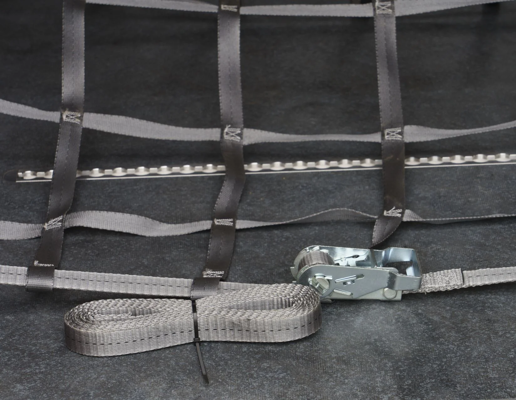 TRANSIT CUSTOM FROM 09/2023 CARGO NET HORIZONTAL - Image 5