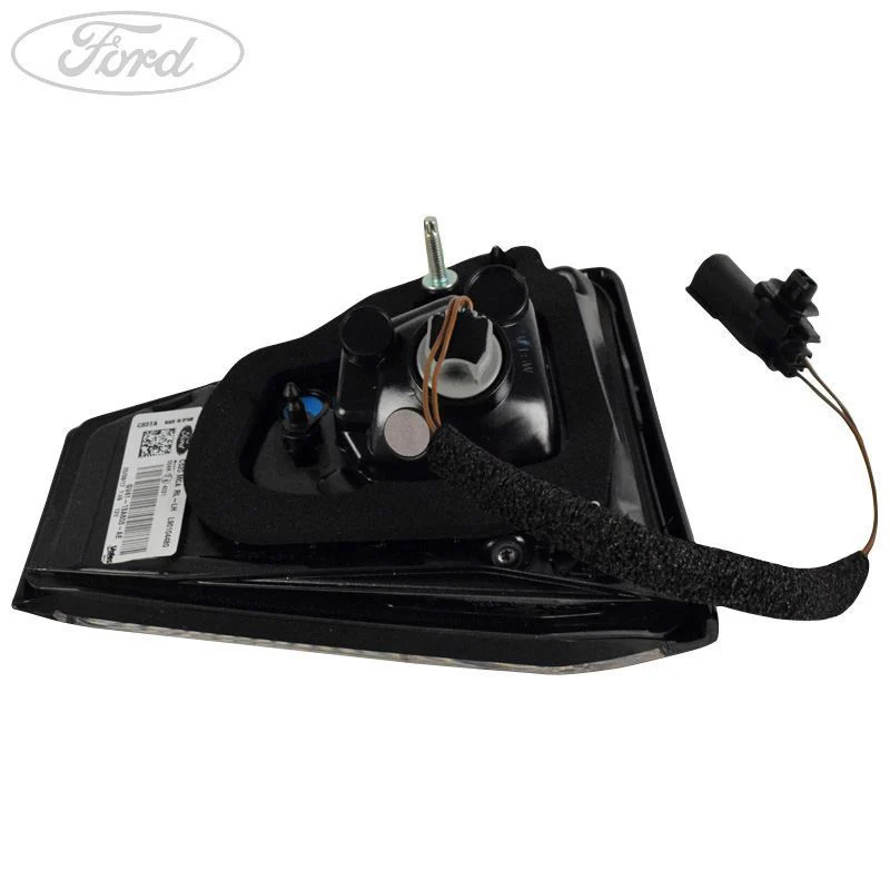 KUGA MK2 N/S REAR INNER LIGHT LAMP UNIT LEVEL 1 2016-2017 - Image 2