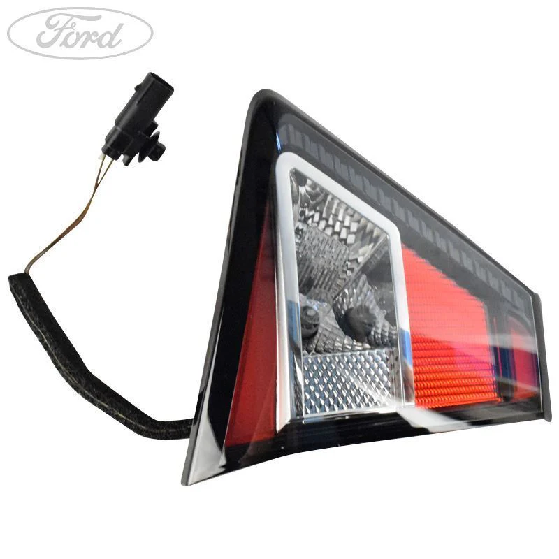 KUGA MK2 N/S REAR INNER LIGHT LAMP UNIT LEVEL 1 2016-2017 - Image 4