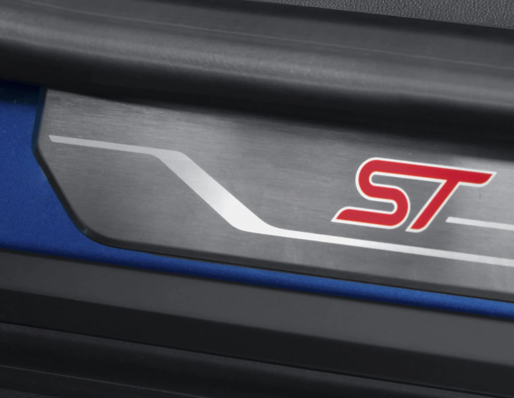 PUMA FROM 10/2019 SCUFF PLATE FRONT,WITH ST-LINE LOGO - Image 2