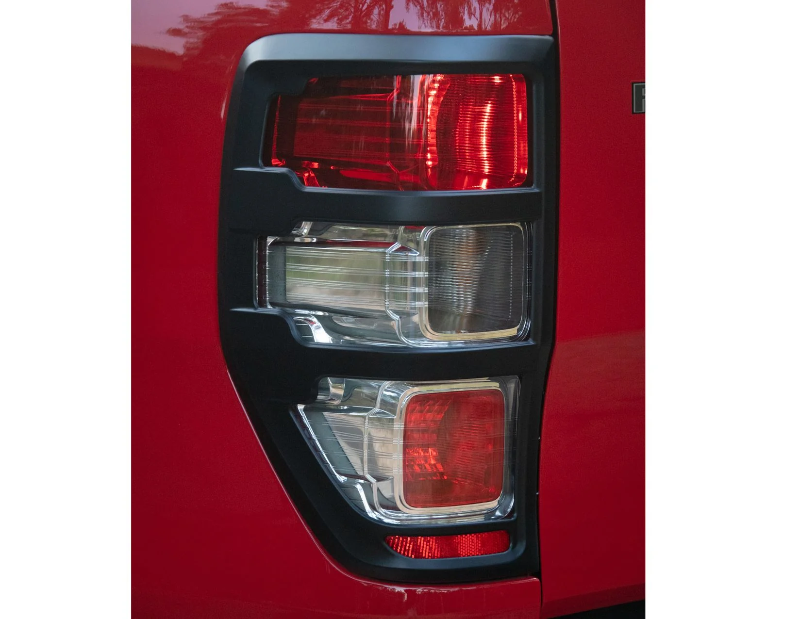RANGER 02/2019-06/2022 BLACK DESIGN PACK FOR FORD RANGER - Image 4