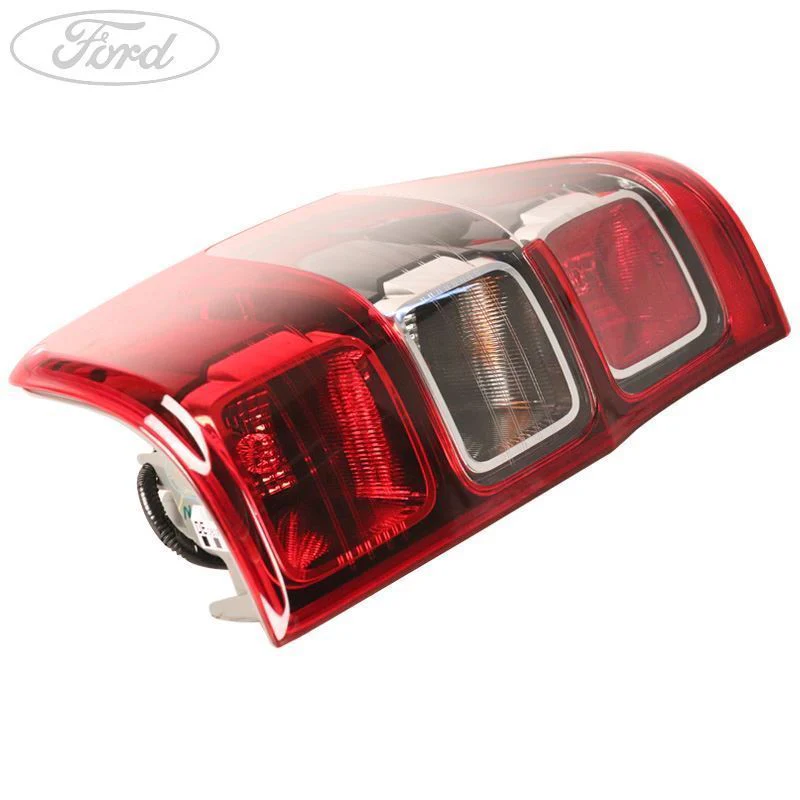 RANGER MK4 O/S REAR LIGHT UNIT C/W BULBS & WIRING HARNESS - Image 2