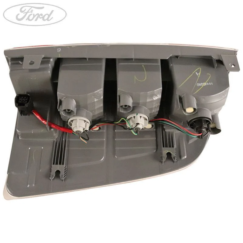 REAR PASSENGER SIDE LIGHT LAMP ASSEMBLY UNIT COMPLETE - Image 3