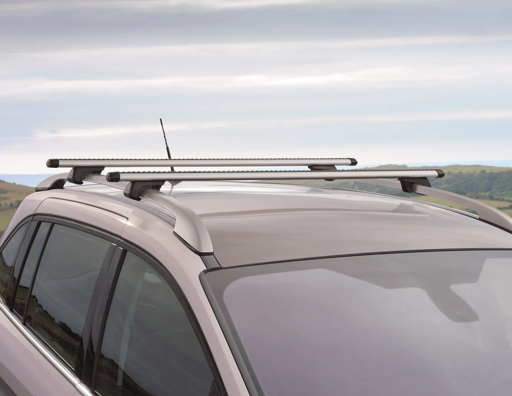 C-MAX ROOF CROSS BARS ALUMINIUM LOCKABLE FOR OPEN RAILS SILVER FINISH 2010-2015 1694014