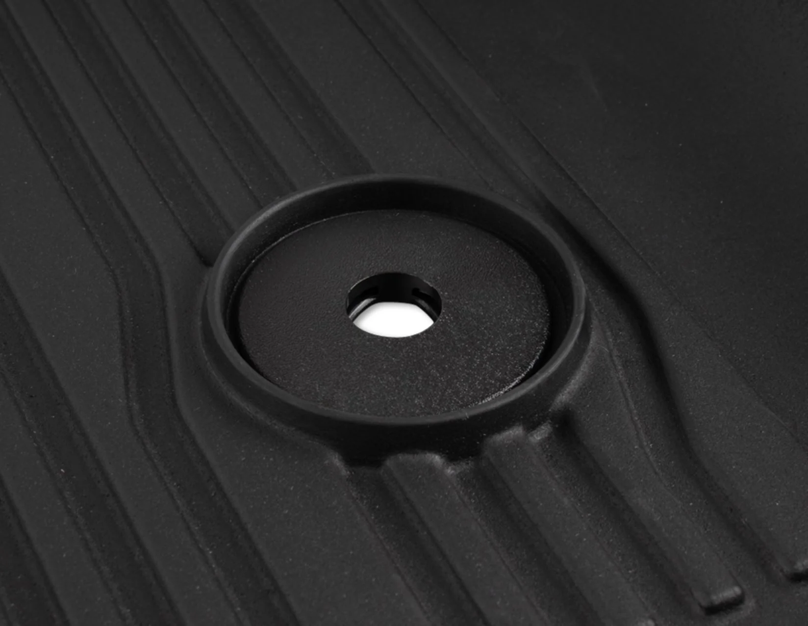 KUGA FRONT RUBBER FLOOR MATS, TRAY STYLE WITH RAISED EDGES , BLACK AND KUGA LOGO, BLACK 2016 - 2019 - Image 4