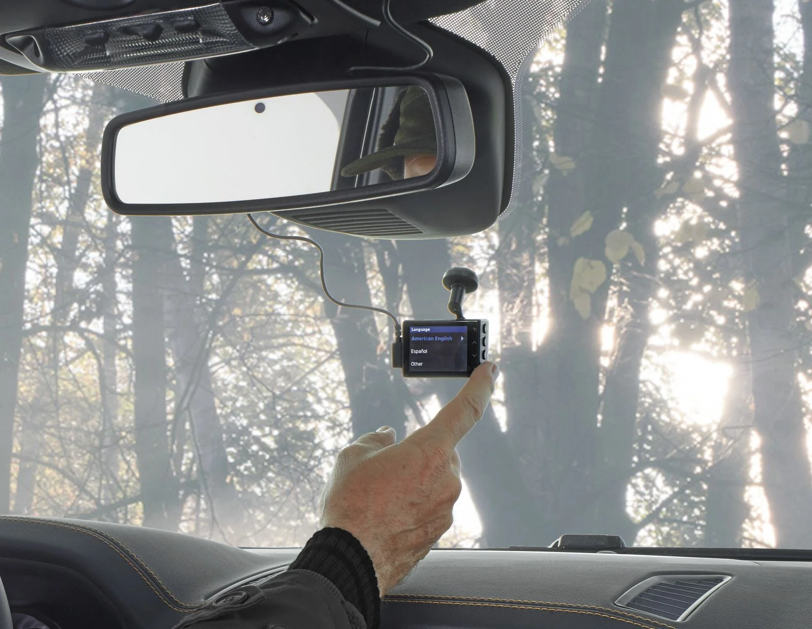 S-MAX GARMIN®* DASHBOARD CAMERA WITH OPTIONAL FITTING 05/2015 - Image 2