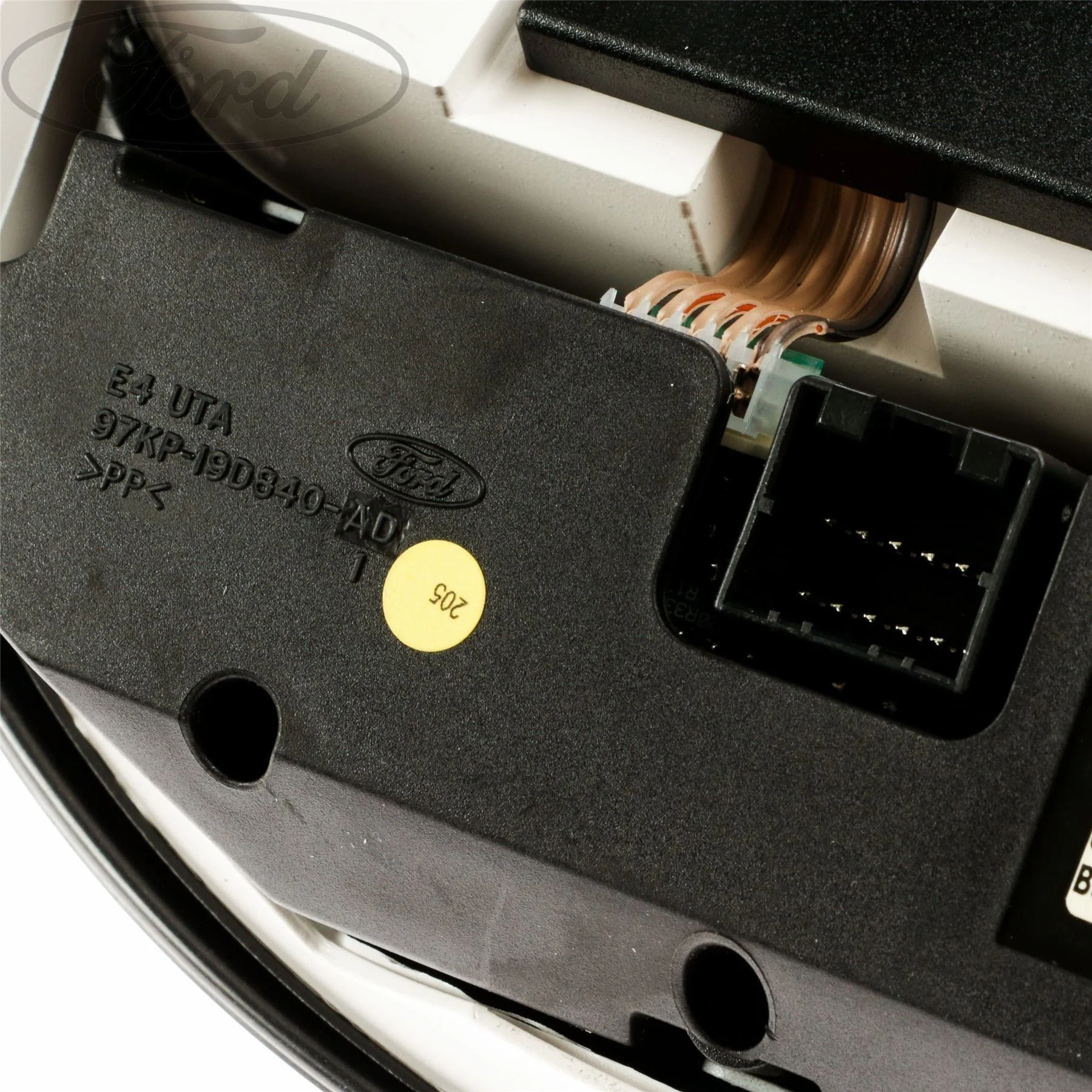 SWITCHES - Image 3