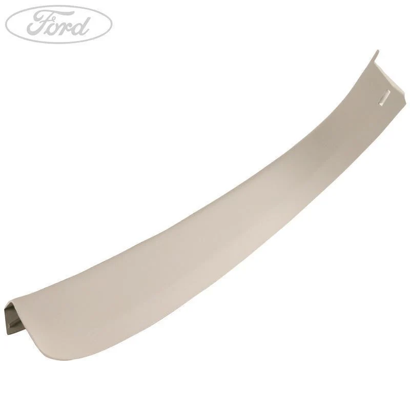 TAILGATE TRIM - Image 2