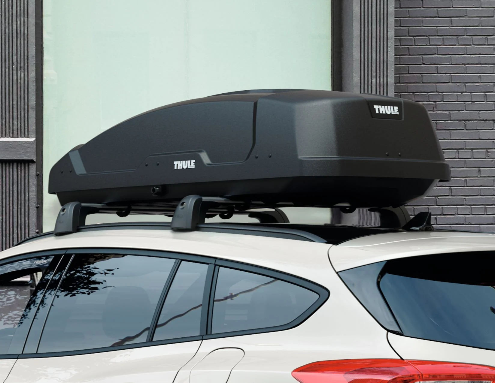THULE ROOF BOX FORCE XT M AEROSKIN BLACK MATT 400 LITRE TO MOUNT ON THULE POWERCLICK QUICK-MOUNT SYSTEM - Image 7