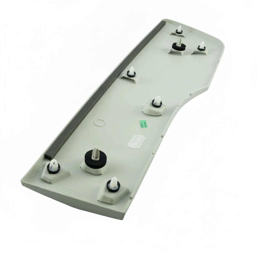 Transit Connect SWB N/S Rear Quarter Moulding 2013-2022 - Image 5